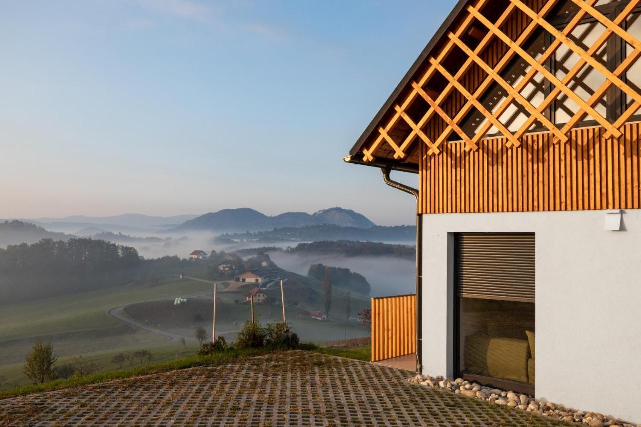 Villa Strtenica In The Vineyard Pristava pri Mestinju Eksteriør bilde